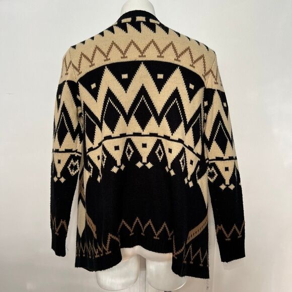 Issue Waterfall Cardigan geometric knit pattern - Picture 1 of 6